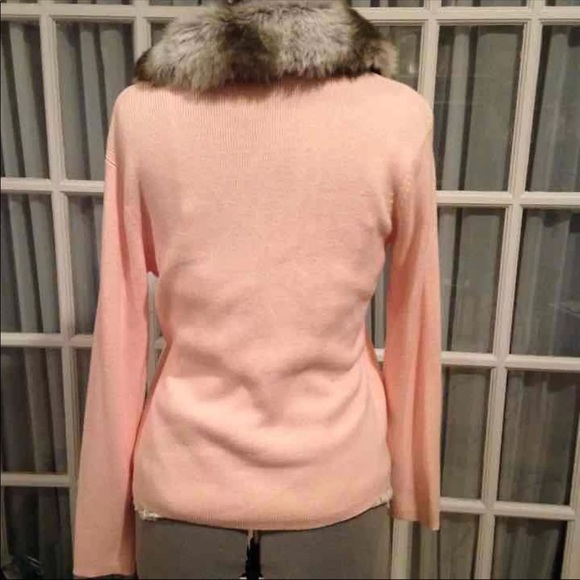 Bonnie and Bill peach sweater w/ faux fur collar size medium - Picture 2 of 5
